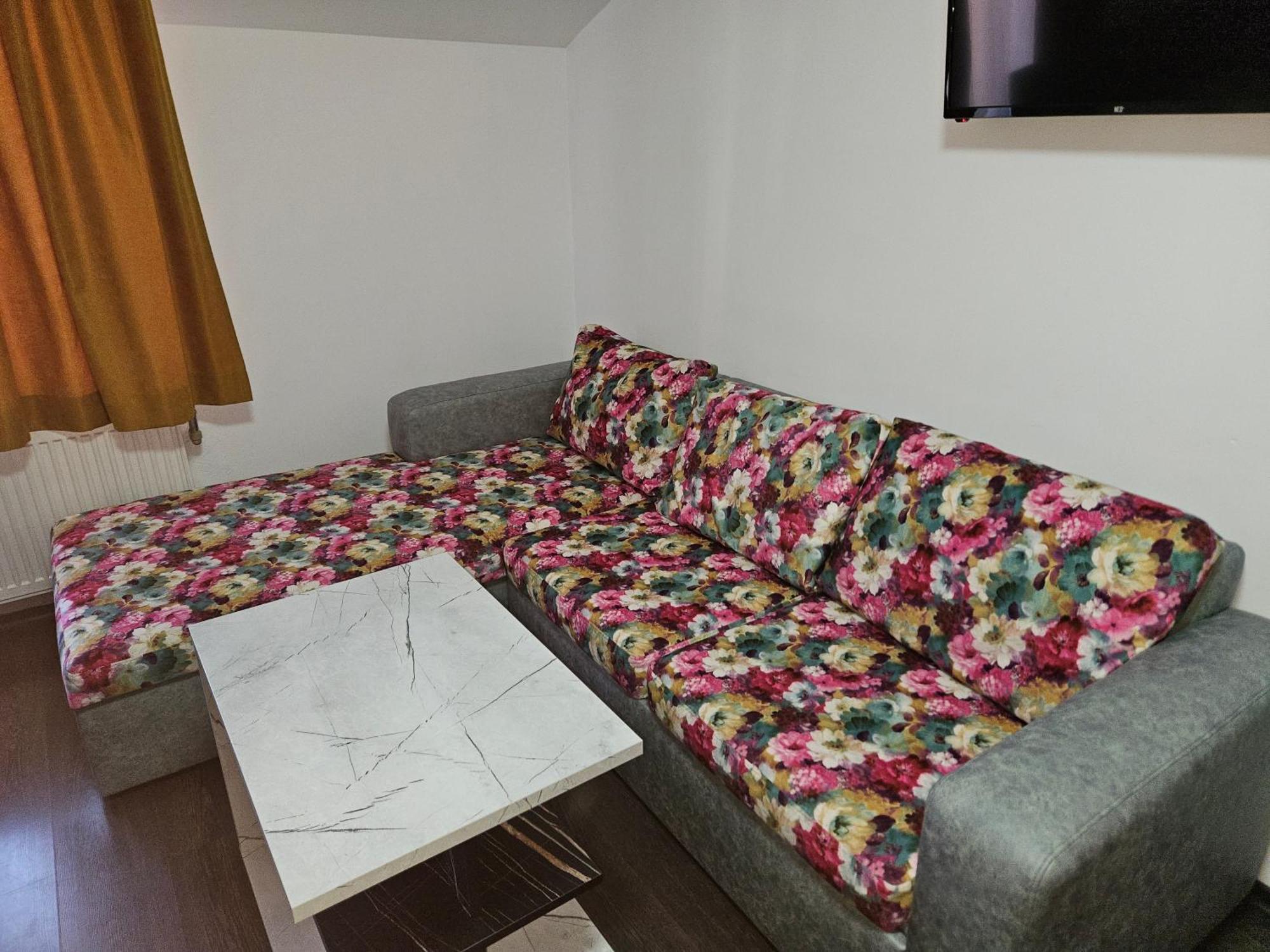 Hotel Priyateli - Friends 2*