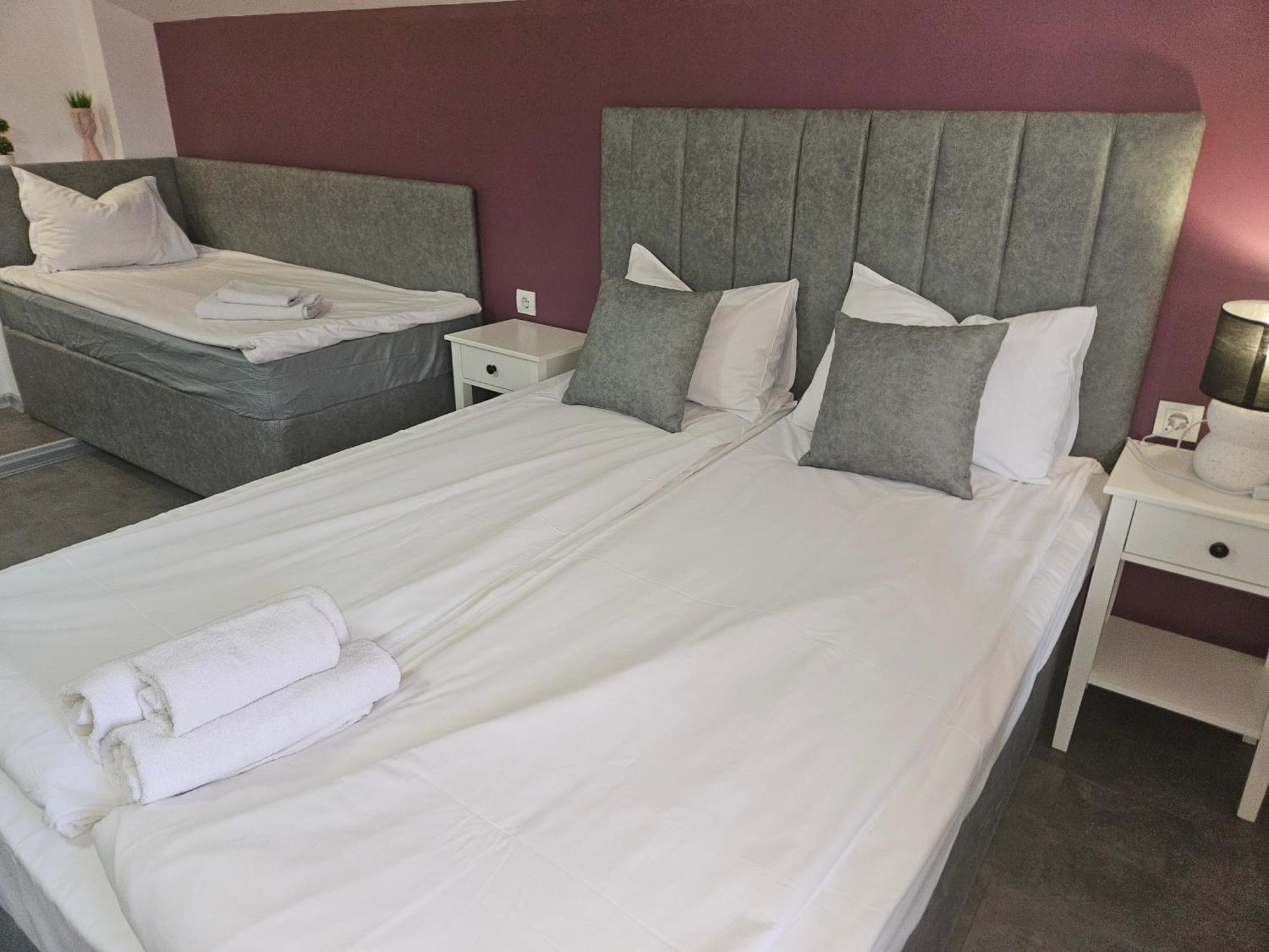Priyateli - Friends Hotel 2*