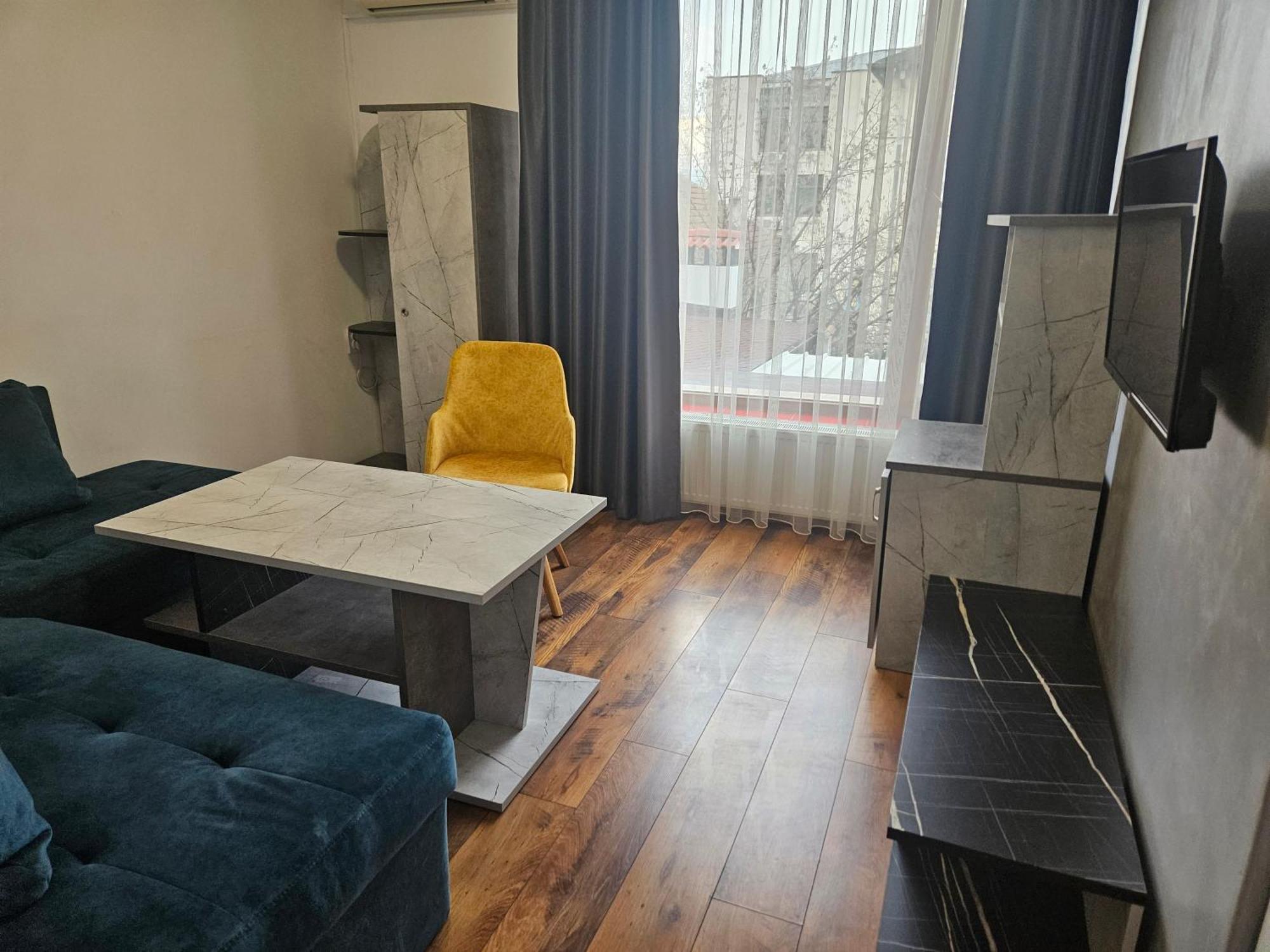 Priyateli - Friends Hotel
