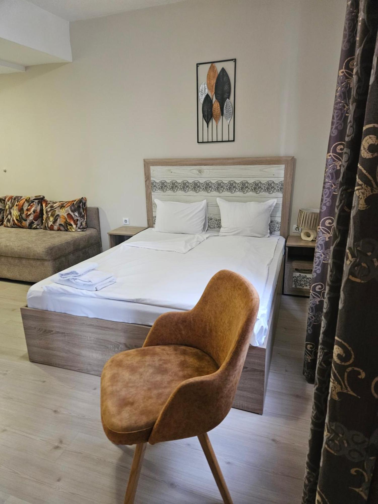Priyateli - Friends Hotel