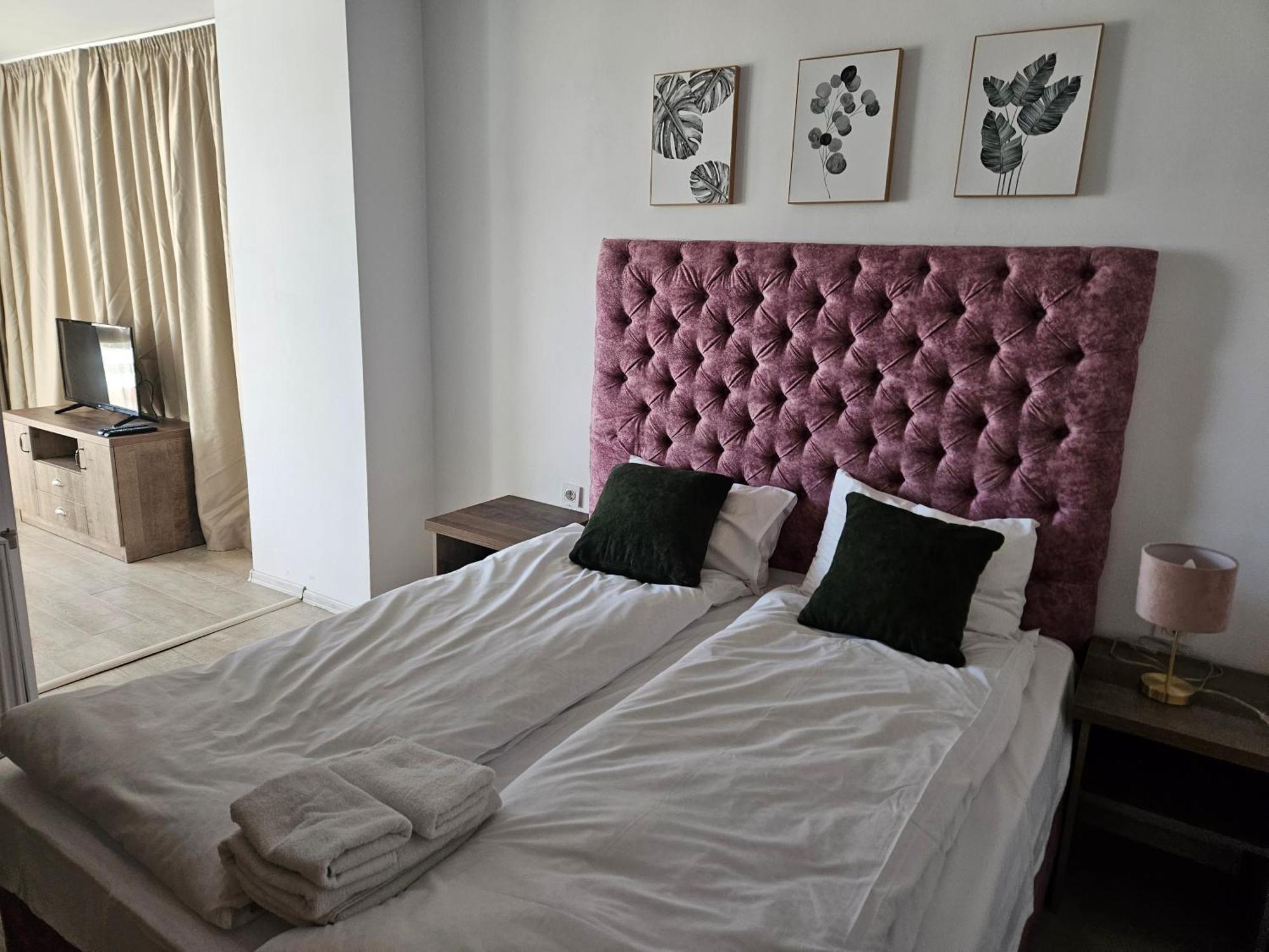 Hotel Priyateli - Friends
